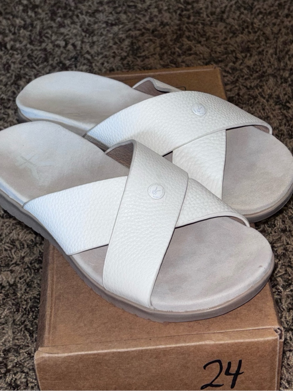 Kuru Breeze Womens Size 10 Soft White Beach Walking Outdoor Slide Sandals